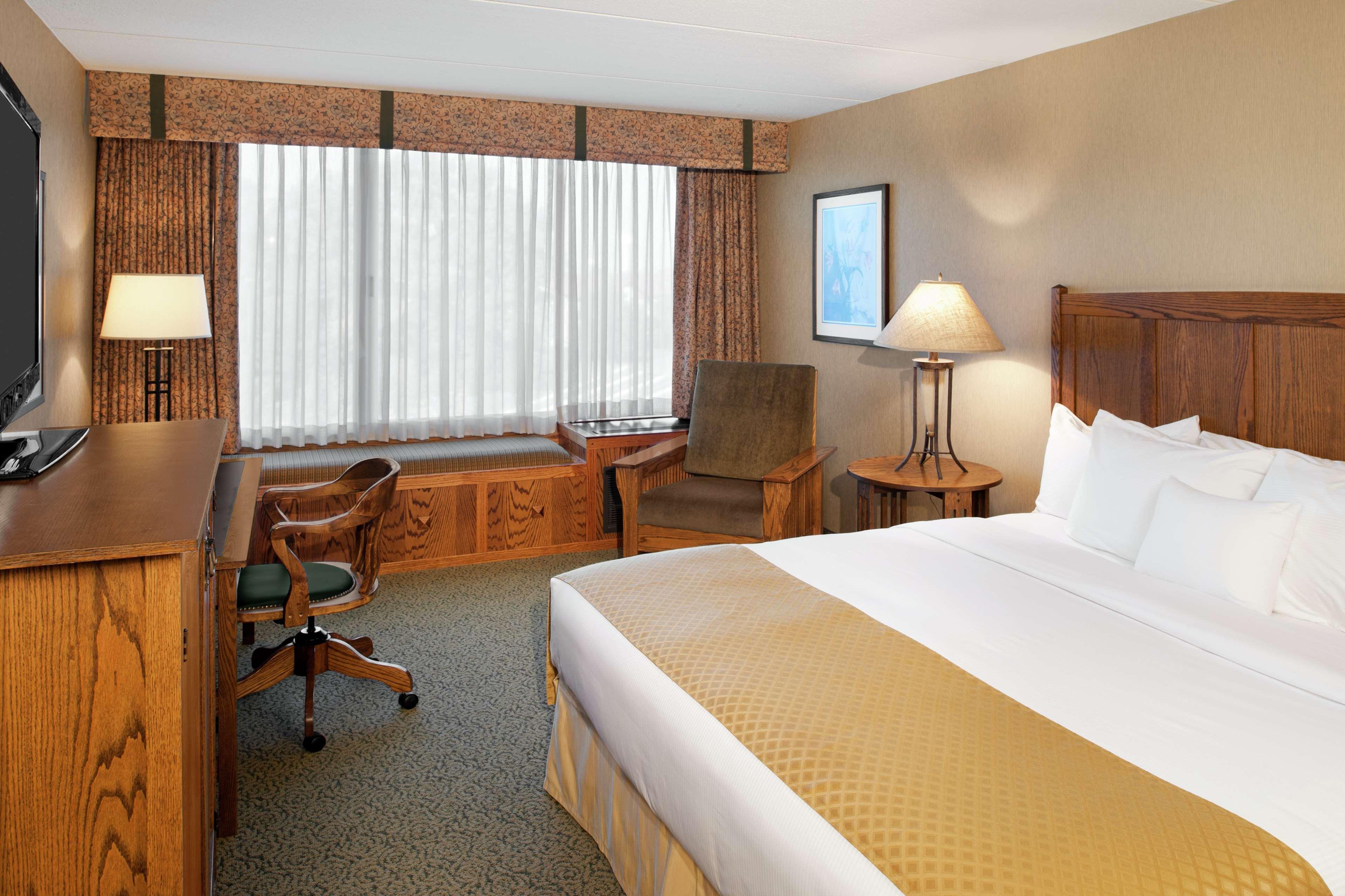 Doubletree By Hilton Libertyville-Mundelein Phòng bức ảnh