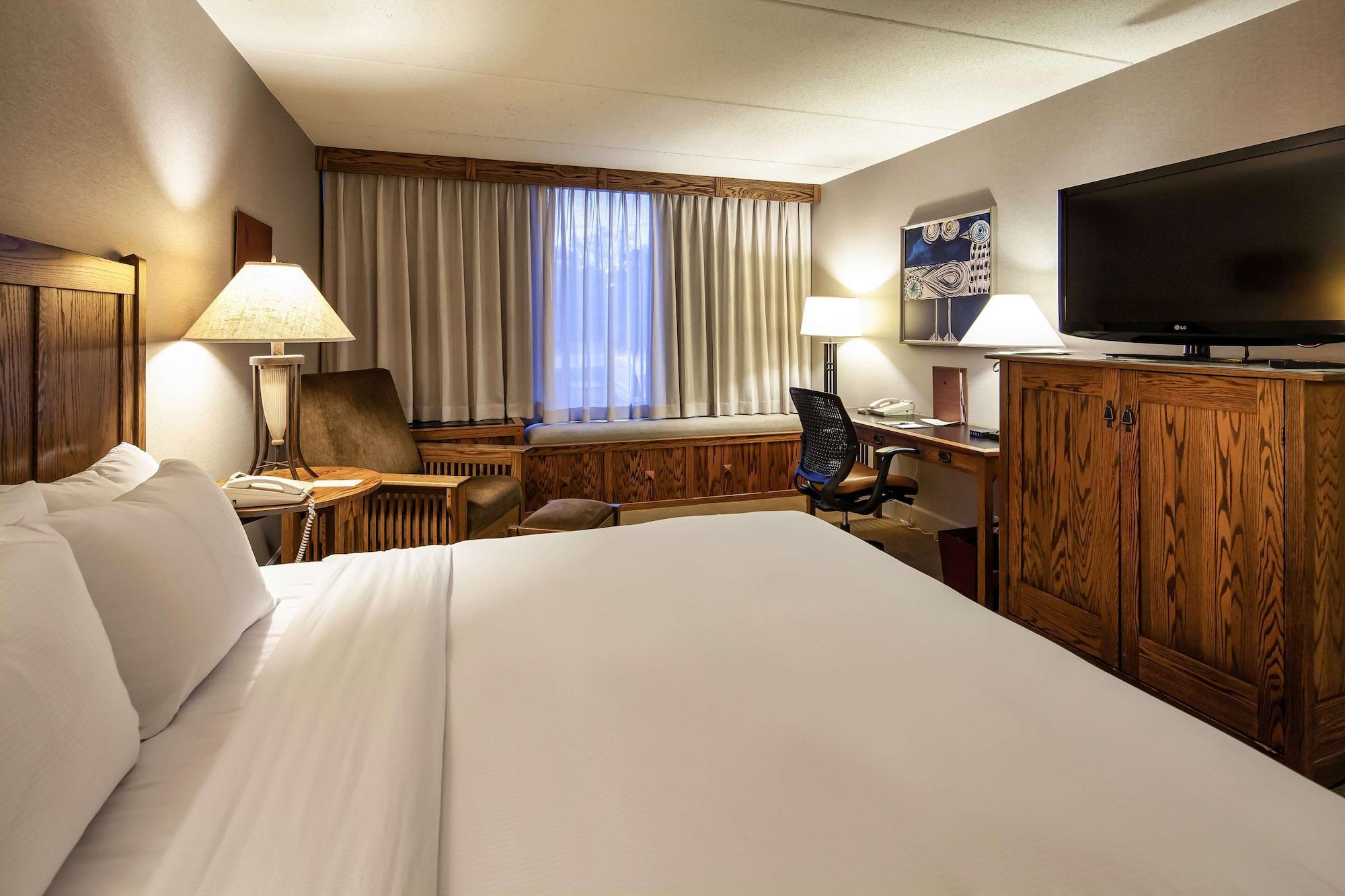 Doubletree By Hilton Libertyville-Mundelein Ngoại thất bức ảnh
