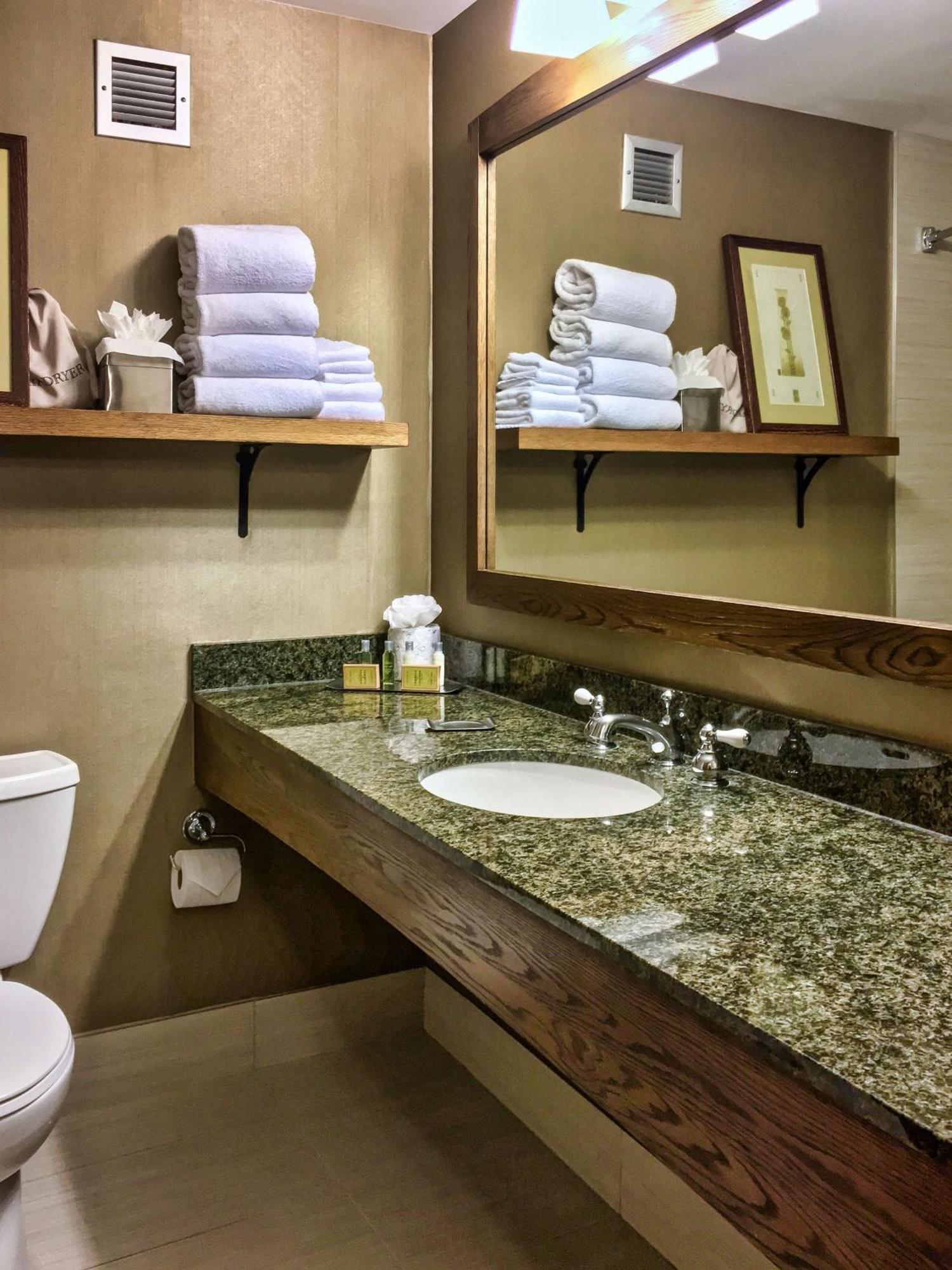 Doubletree By Hilton Libertyville-Mundelein Ngoại thất bức ảnh