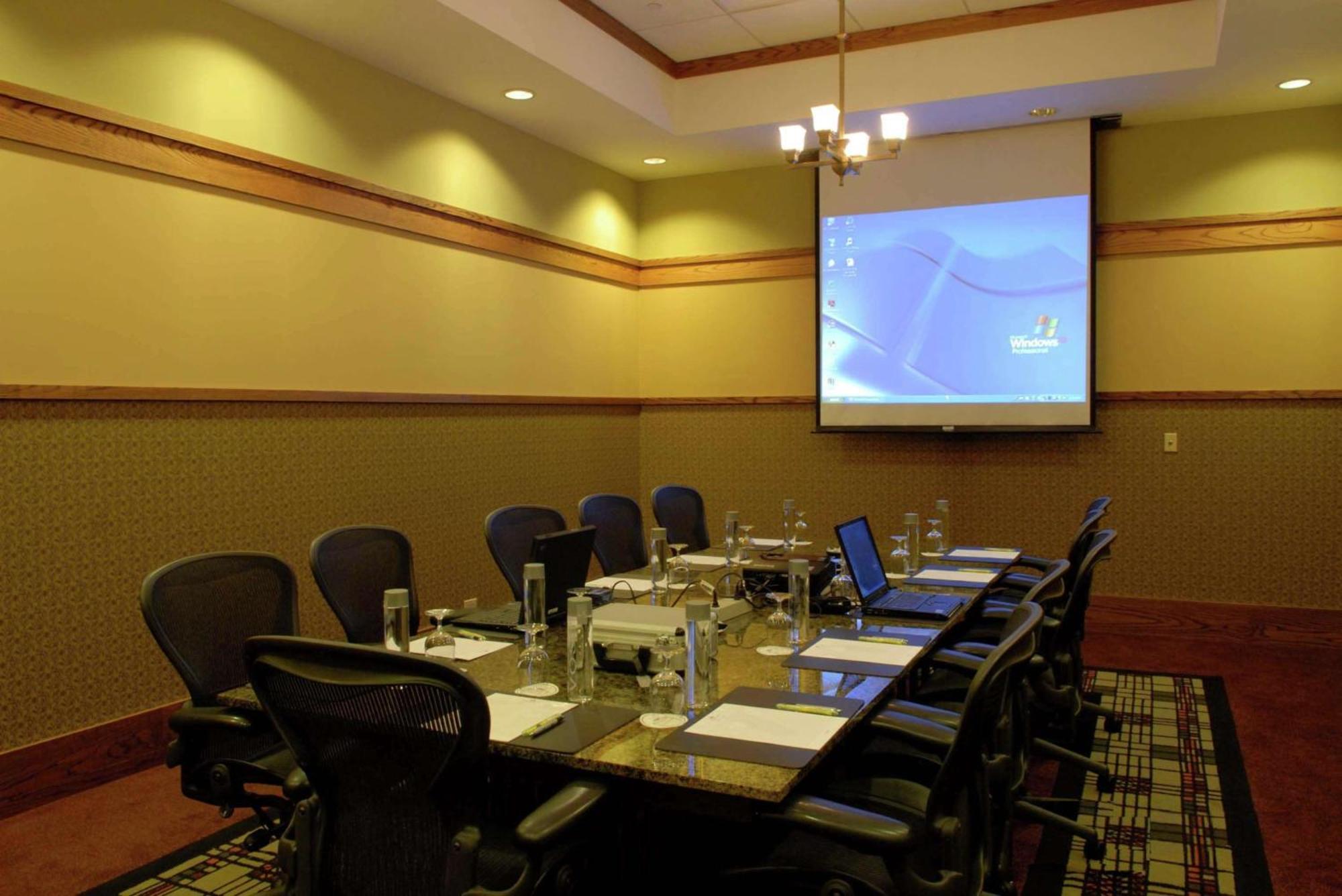 Doubletree By Hilton Libertyville-Mundelein Ngoại thất bức ảnh